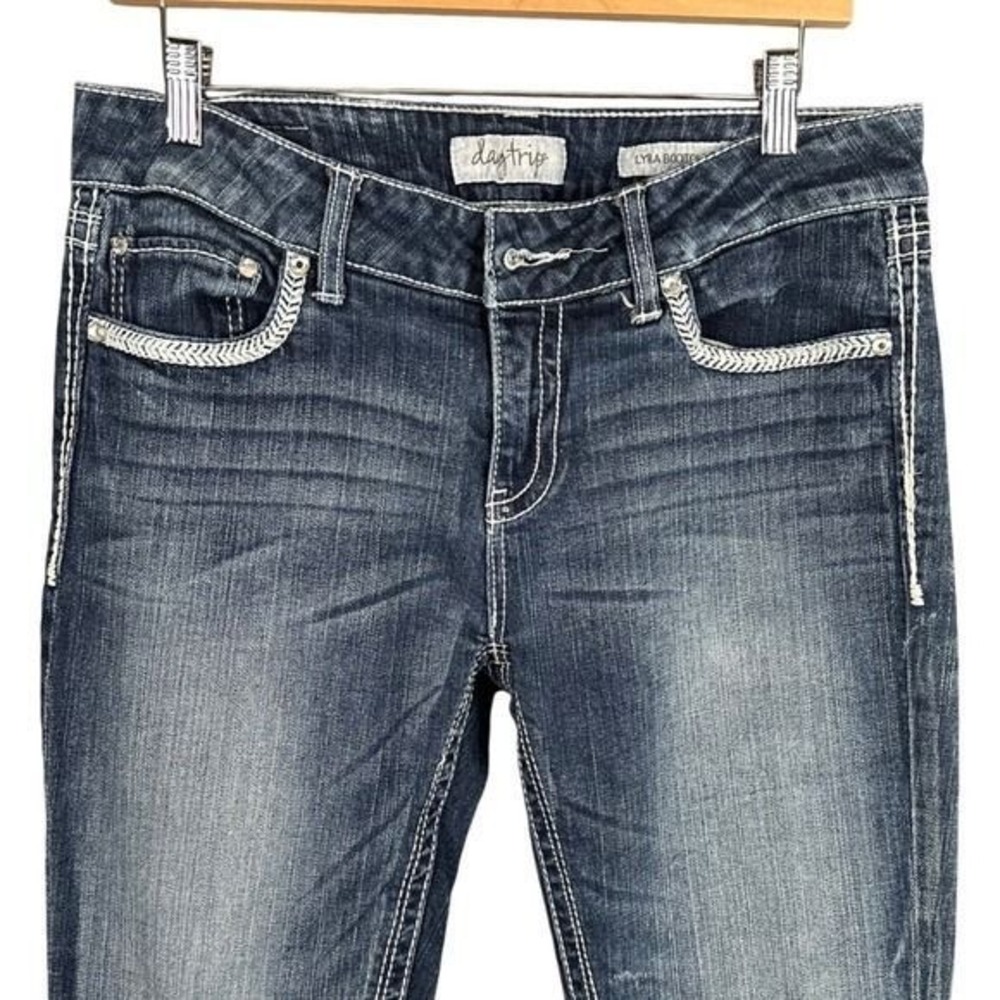 Daytrip Lyra Bootcut Jeans Dark Wash Contrast Stitch Blue Denim 34x31